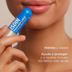 PACK ISDIN FUSION WATER MAGIC 50ML+ REPARADOR LABIAL CAJA X 1 UND